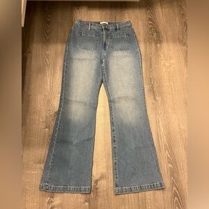 Women's LOFT Side Studded Patch Pocket The Relaxed Flare Jeans- Size 27/4- Used